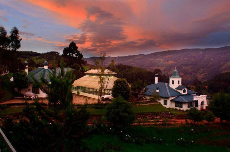 Camp Noel Hotel Munnar Buitenkant foto